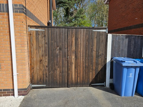 Wooden garden driveway heavy - driveway,